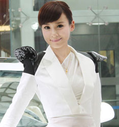 DM32      劉娓   176