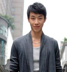 DM07    黃華星  189